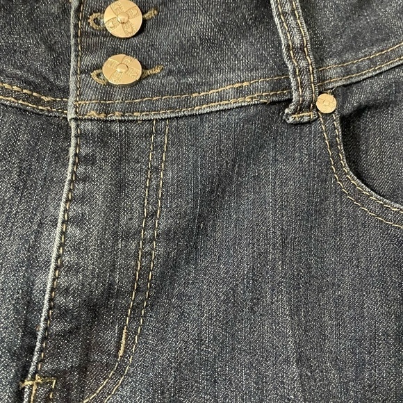 Ella Jeans. Women’s blue jeans Denim, stretch Cropped/ Capri pants size 18 . - Picture 5 of 5